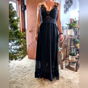 Black lace dress